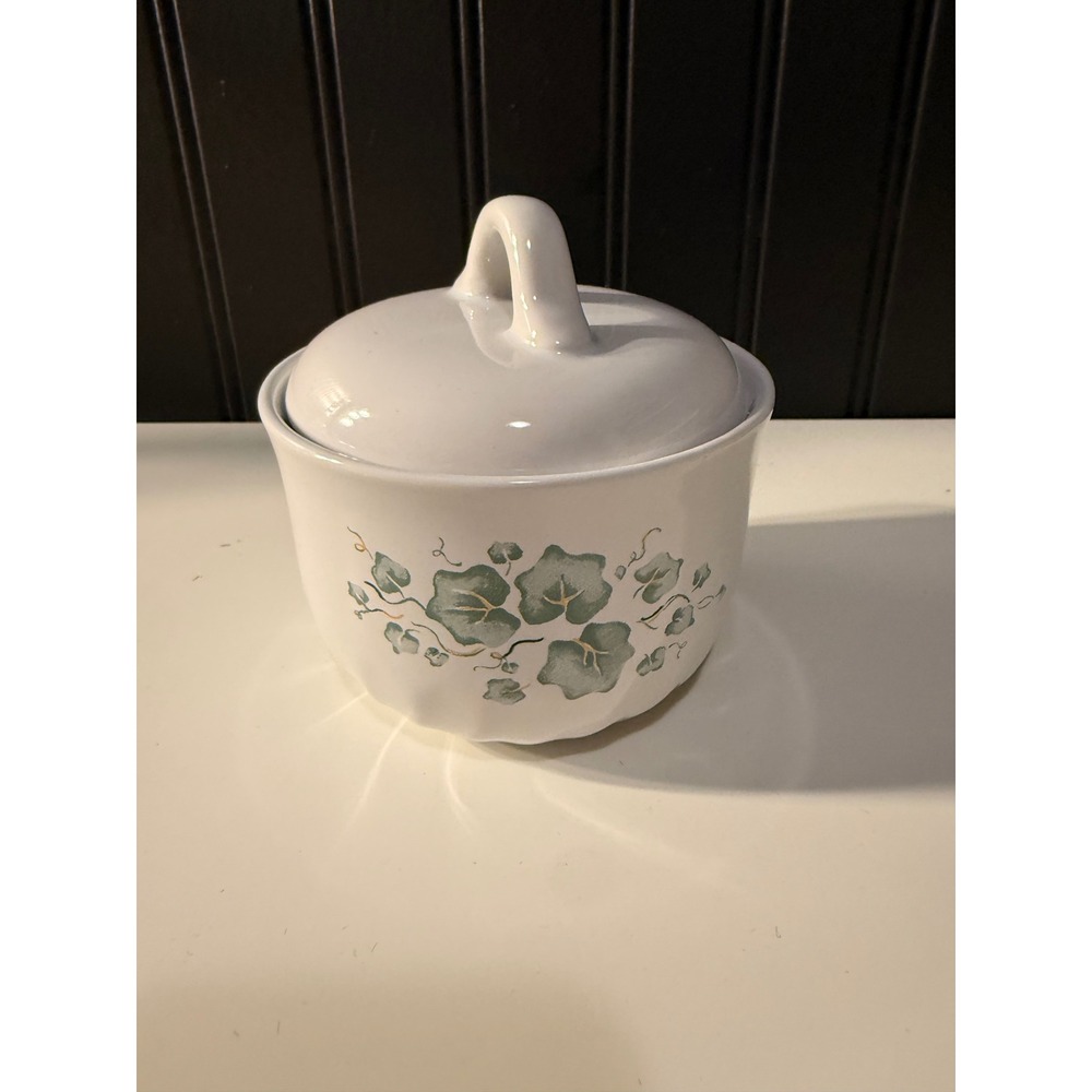 Corelle Coordinates English Ivy Stoneware Sugar Bowl with Lid White Green Leaf